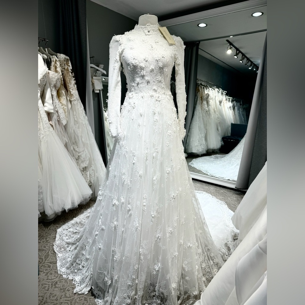 Dovita Milano Custom Wedding Dress